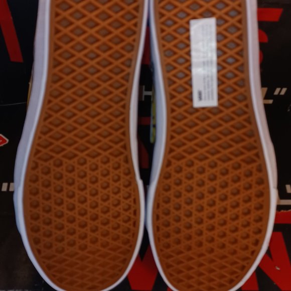 Vans Sk8-Hi Santa Flame Suede Canvas Black  Men's 9.5/Women's 11 VN0A5HZZA5P - Picture 14 of 14